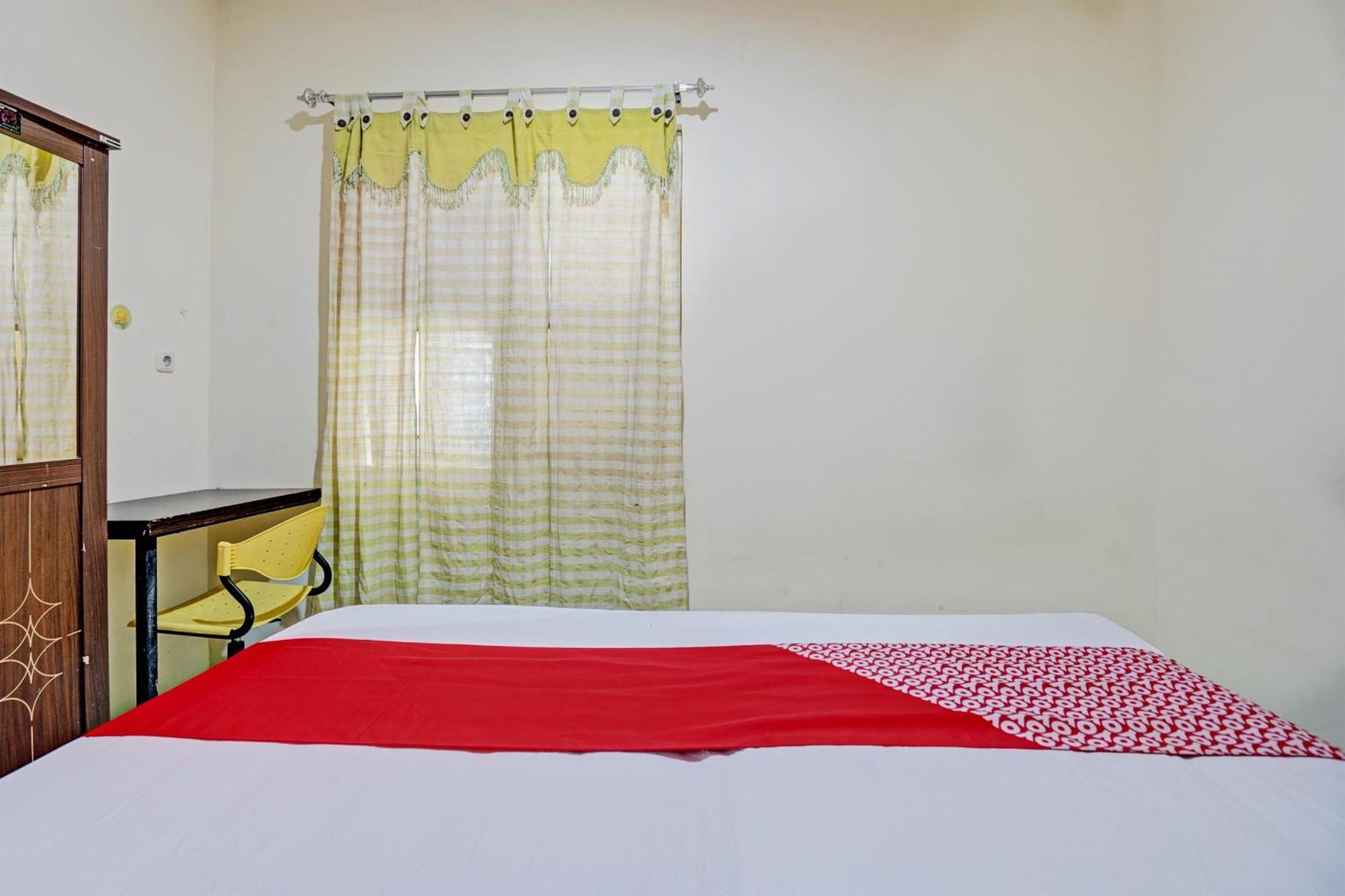 Oyo 93112 Garden Homestay 3 Merlion Surabaya Luaran gambar