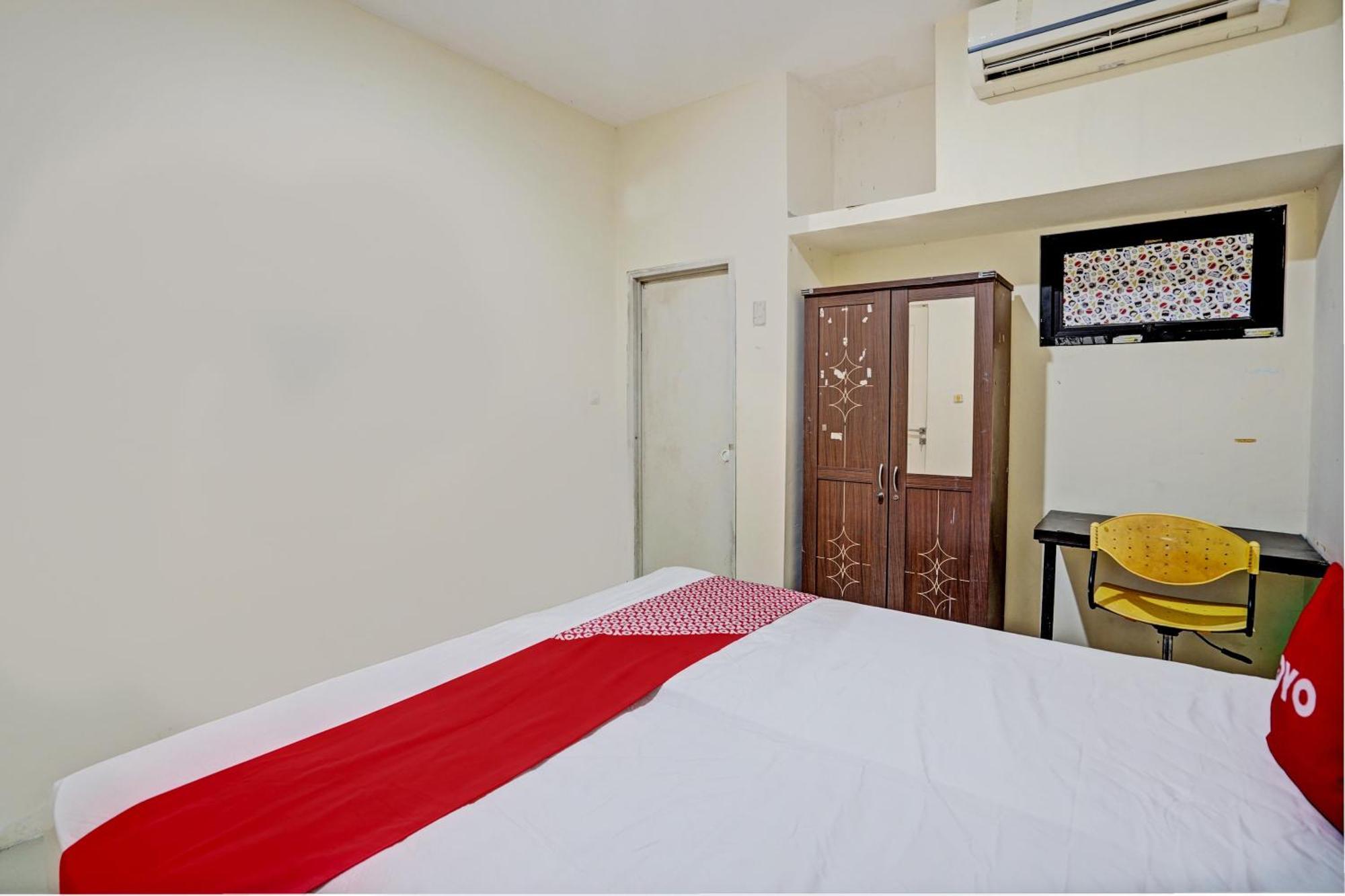 Oyo 93112 Garden Homestay 3 Merlion Surabaya Luaran gambar
